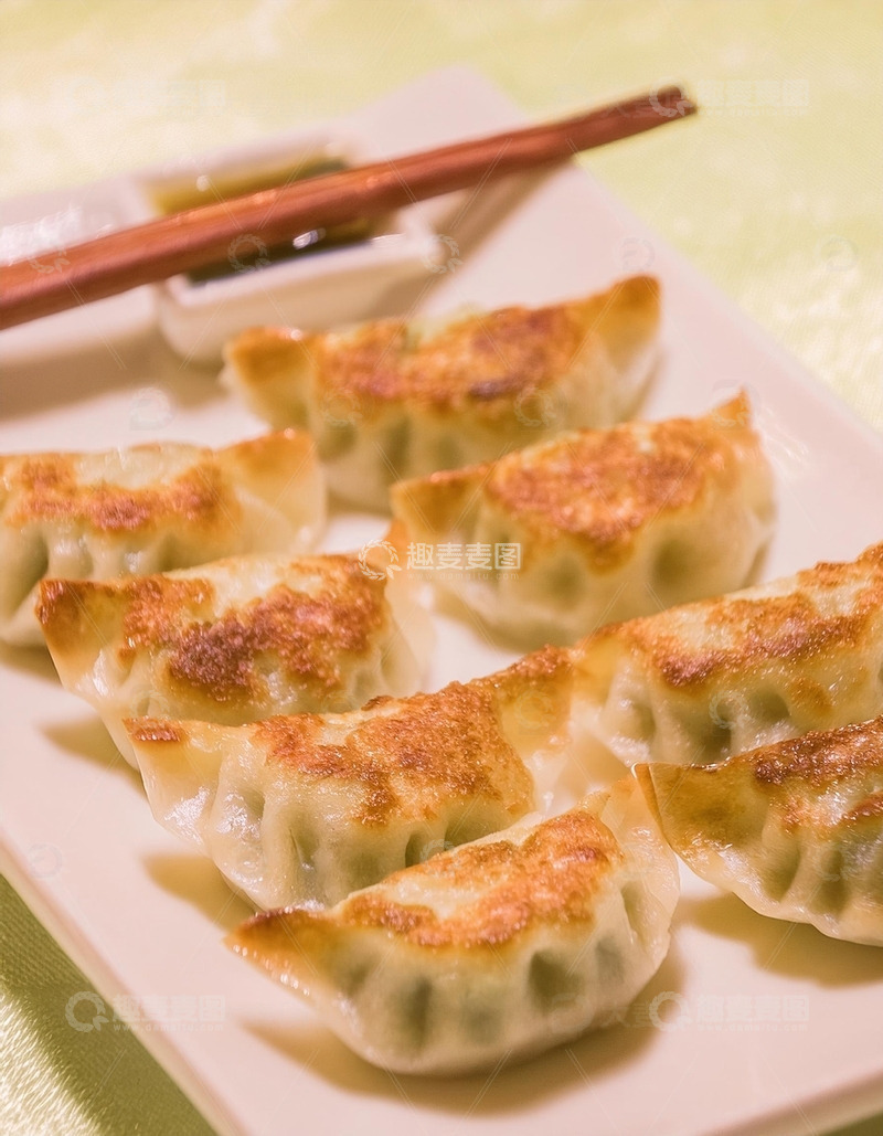 高清大图下载【趣麦麦图】-超好吃的煎饺锅贴2