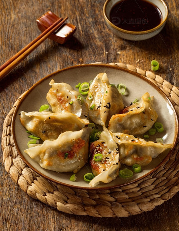 金黄酥脆：煎饺的美味艺术17