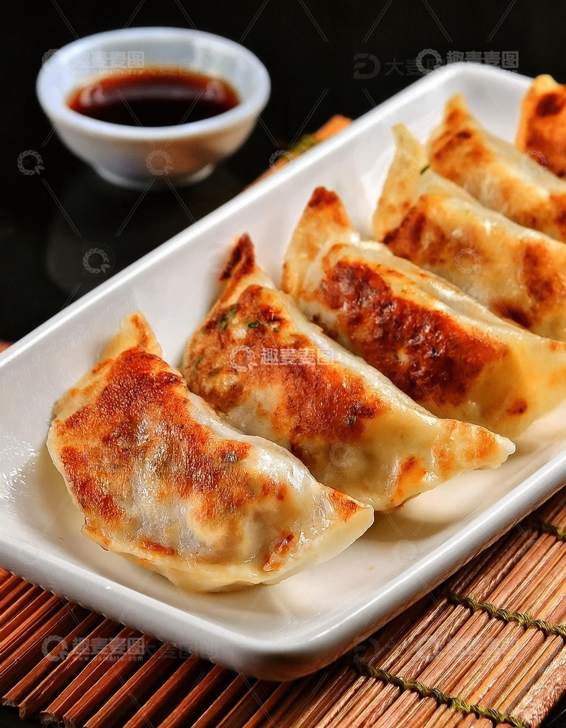 高清大图下载【趣麦麦图】传统美食：香煎饺子的诱人时刻27