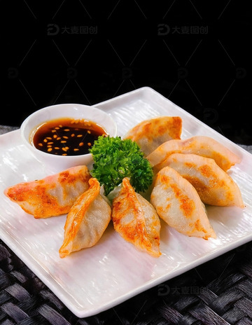 超好吃的煎饺锅贴8