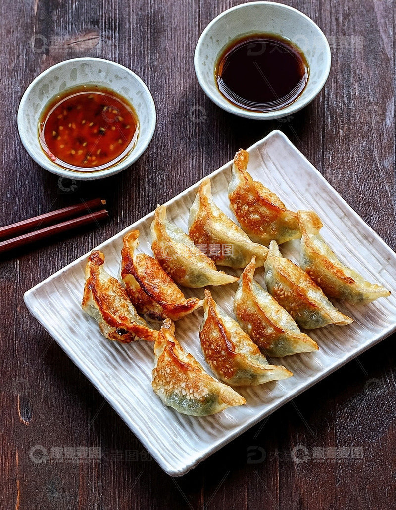 高清大图下载【趣麦麦图】传统美食：香煎饺子的诱人时刻31