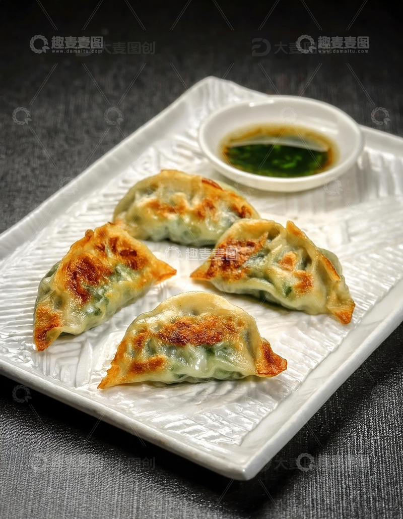 高清大图下载【趣麦麦图】传统美食：香煎饺子的诱人时刻59