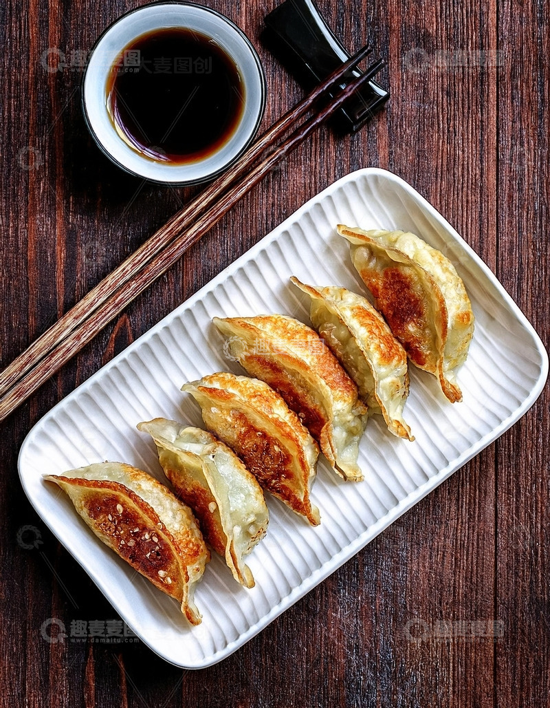 高清大图下载【趣麦麦图】传统美食：香煎饺子的诱人时刻43