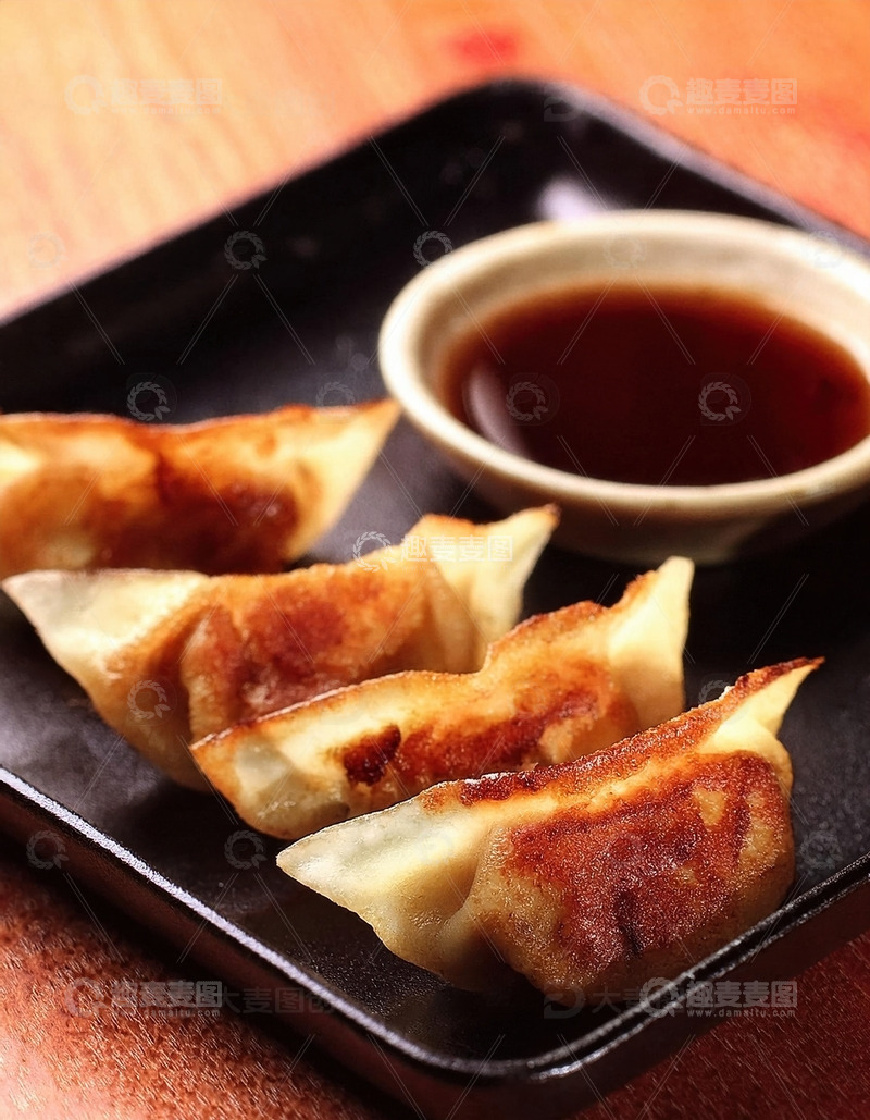 高清大图下载【趣麦麦图】传统美食：香煎饺子的诱人时刻54