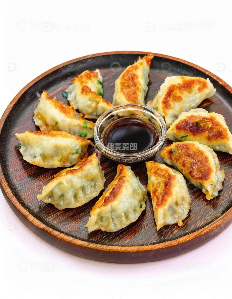 高清大图下载【趣麦麦图】简单而美味：煎至金黄的饺子22