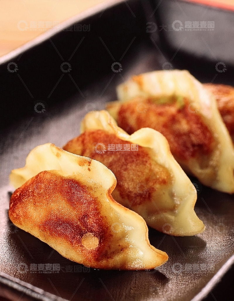 高清大图下载【趣麦麦图】传统美食：香煎饺子的诱人时刻57
