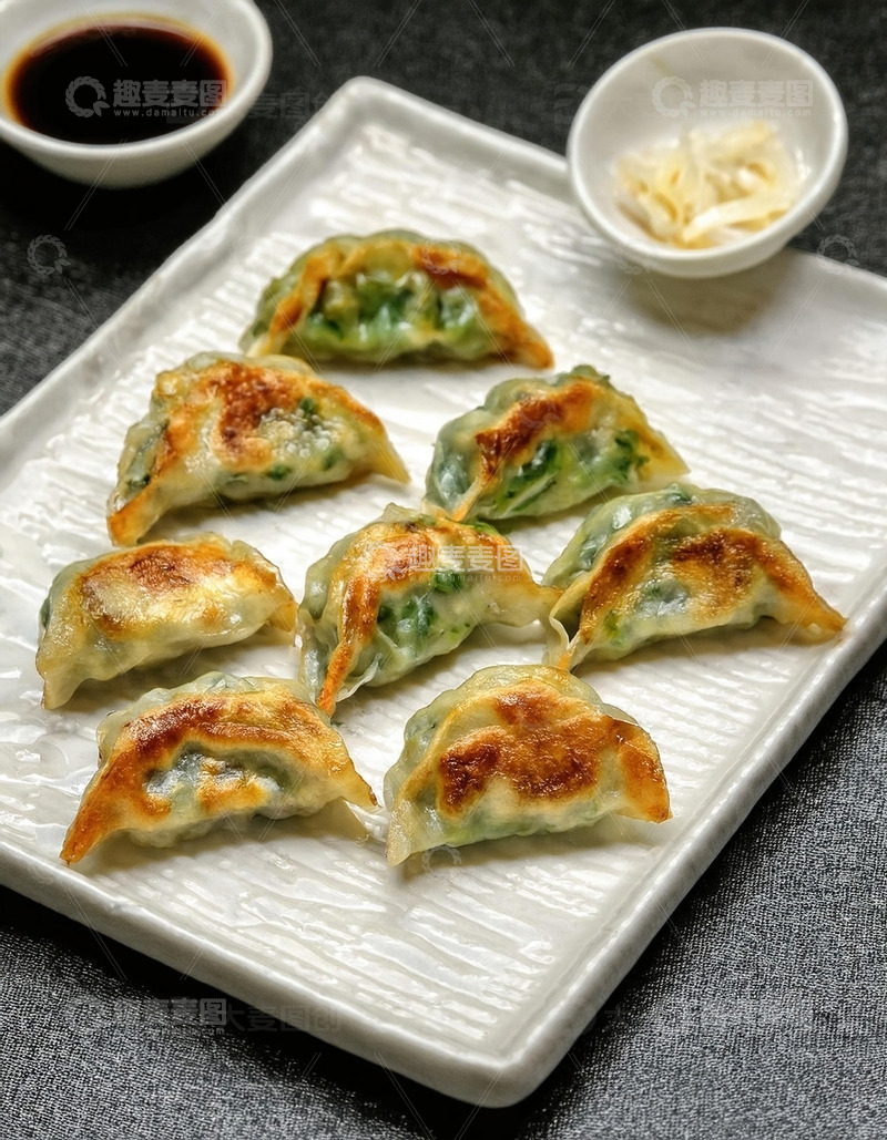 高清大图下载【趣麦麦图】传统美食：香煎饺子的诱人时刻34