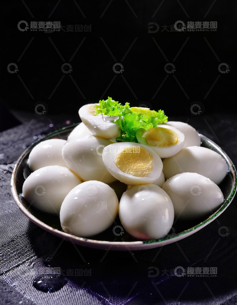 高清大图下载【趣麦麦图】-鹌鹑蛋拼盘 - 精致美食的艺术呈现7