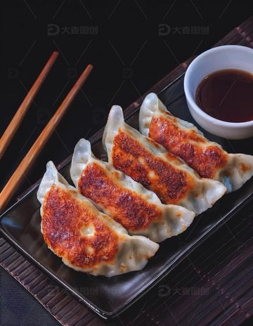 传统美食：香煎饺子的诱人时刻36