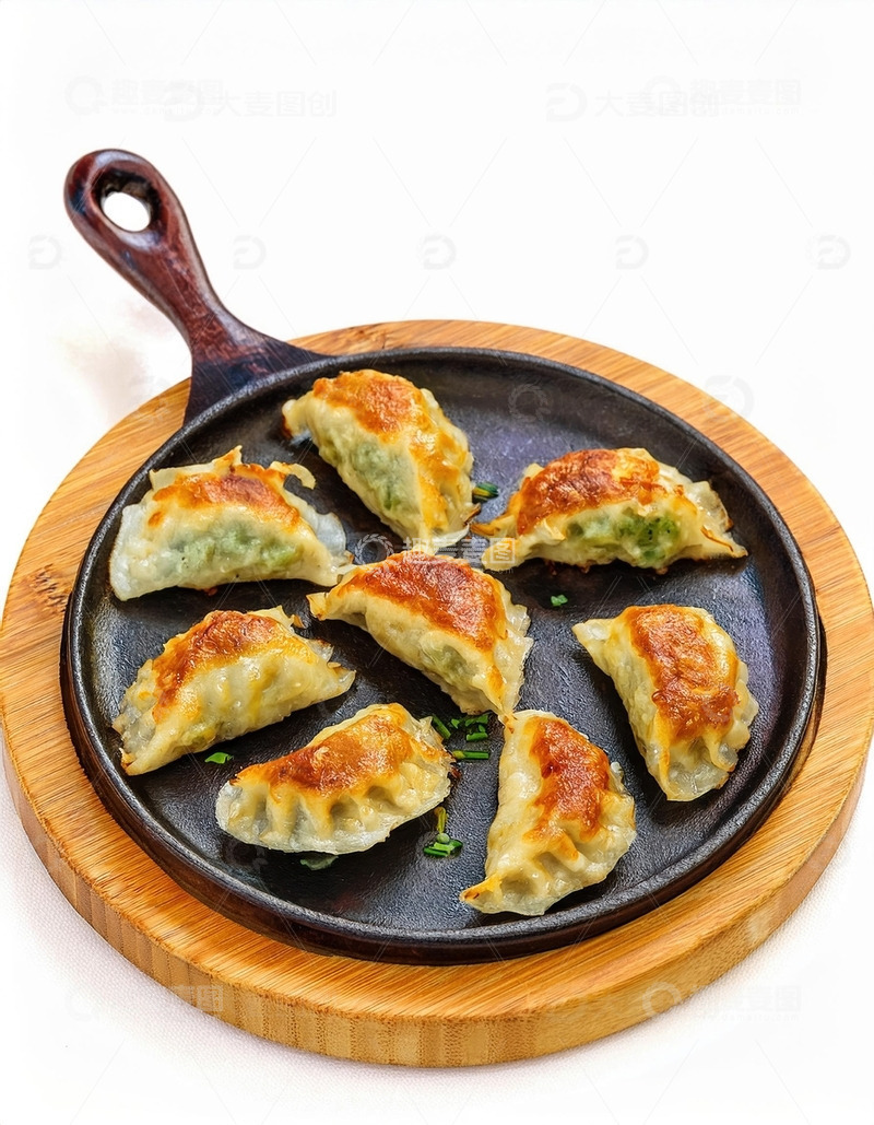 高清大图下载【趣麦麦图】简单而美味：煎至金黄的饺子29