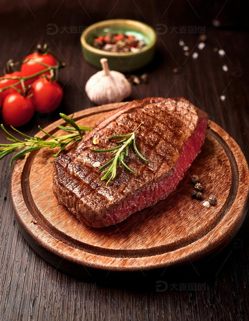 顶级牛排与精致配菜的盛宴6