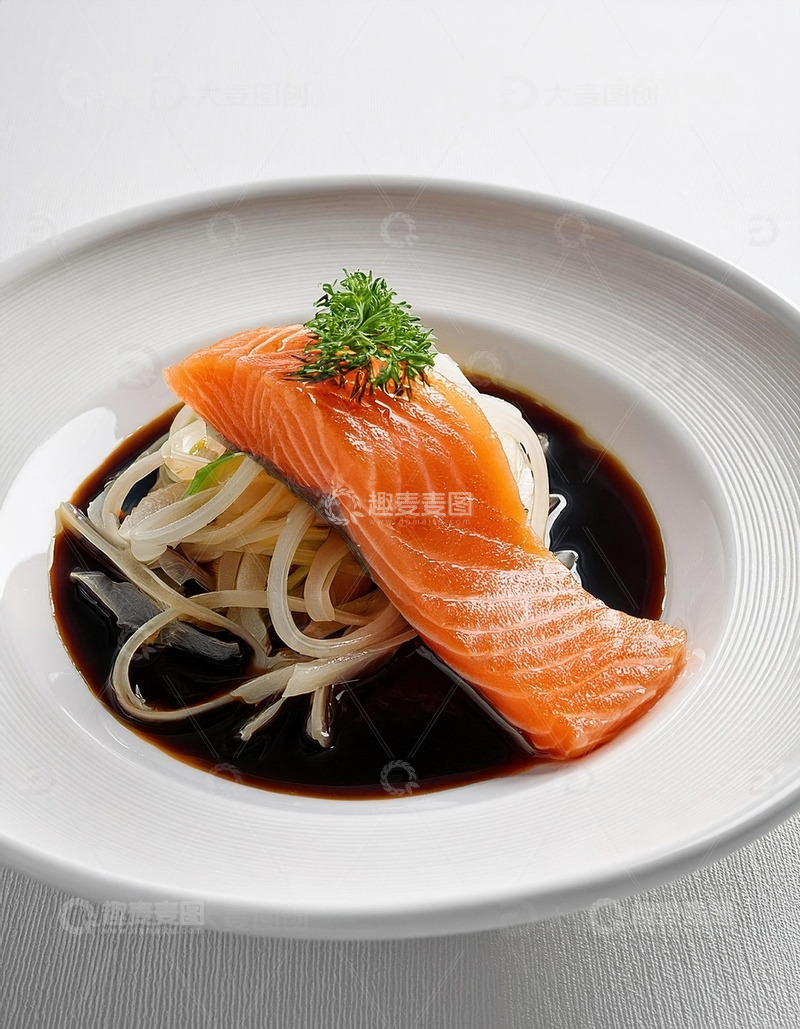 高清大图下载【趣麦麦图】西餐厅餐桌上的三文鱼2
