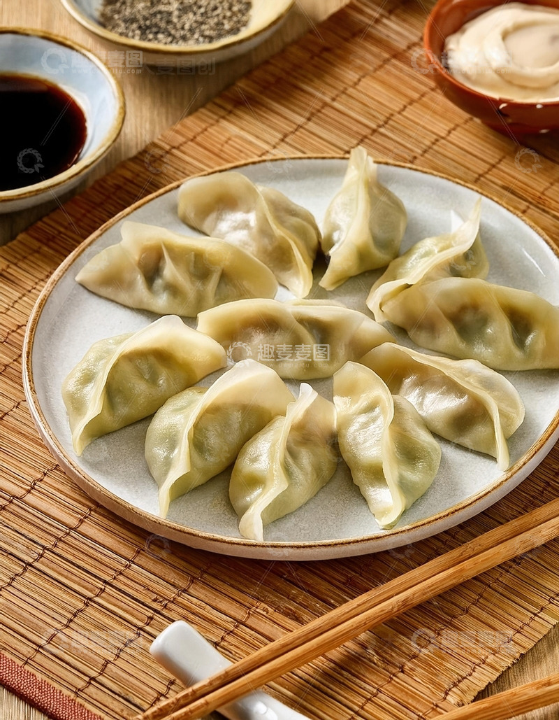 高清大图下载【趣麦麦图】东方美食：蒸饺与酱料的完美搭配9