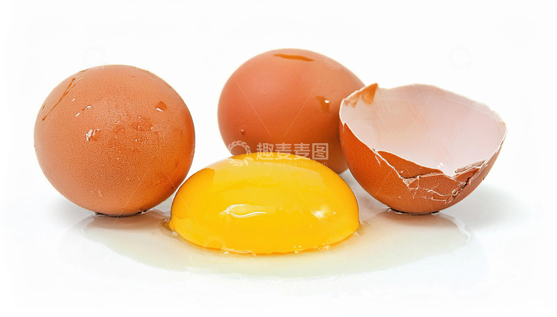 高清大图下载【趣麦麦图】新鲜破裂的鸡蛋：蛋黄与蛋清的展示1