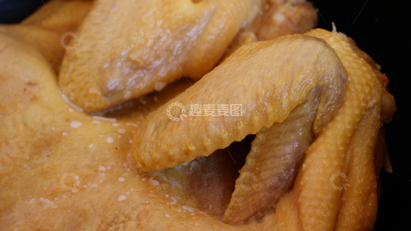 高清大图下载【趣麦麦图】盐焗鸡特写：传统烹饪的美味1