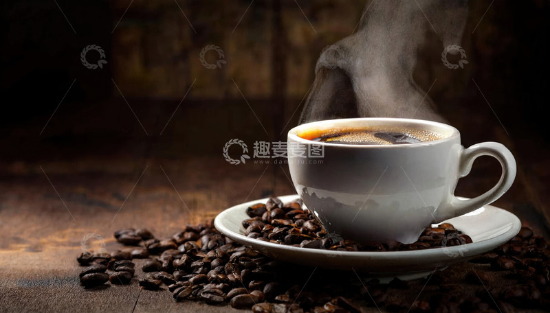 高清大图下载【趣麦麦图】咖啡时光：复古木桌上的香浓咖啡8
