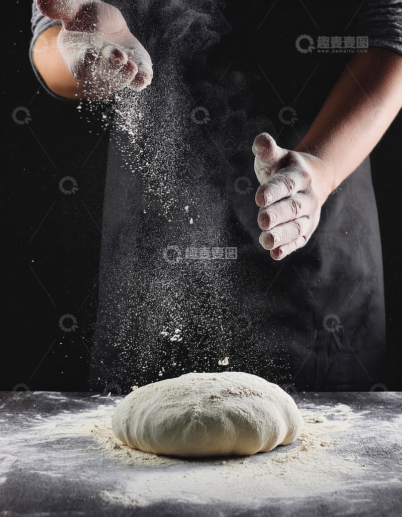 高清大图下载【趣麦麦图】正在和面的厨师8