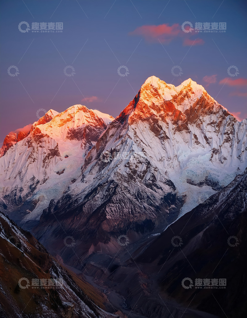 高清大图下载【趣麦麦图】雪岭金辉添神秘