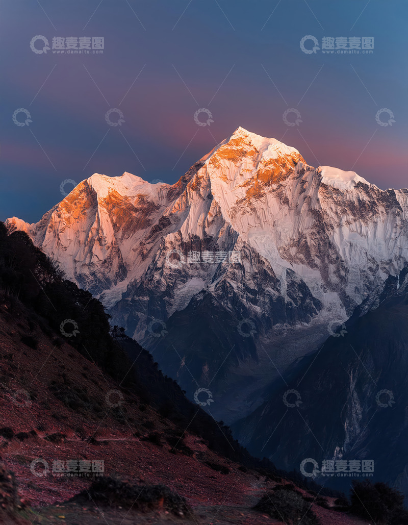 高清大图下载【趣麦麦图】雪岭金霞耀云端1