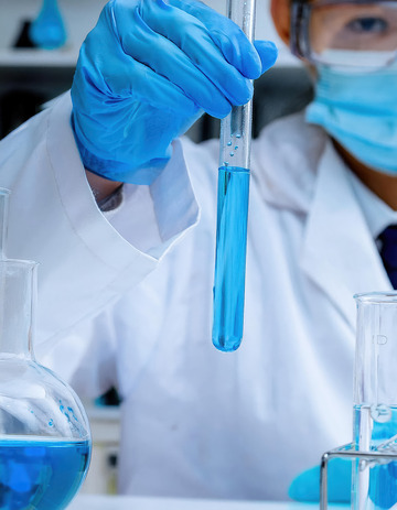 科研人员的试管实验记录