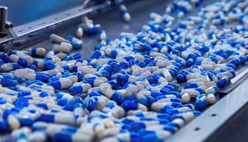 胶囊在传送带上的有序排列