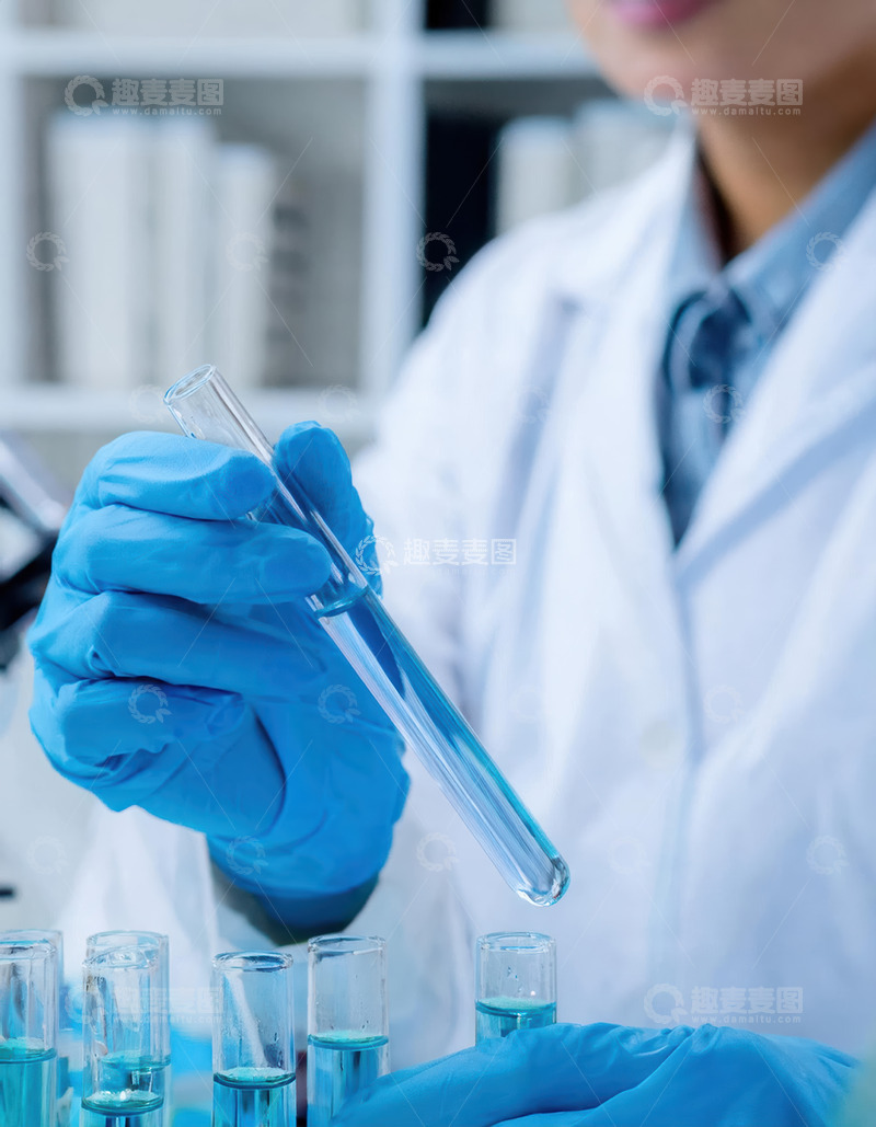 高清大图下载【趣麦麦图】实验设备的科研人员维护保养