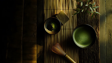 竹影摇曳下的陶瓷茶杯与茶壶艺术画面
