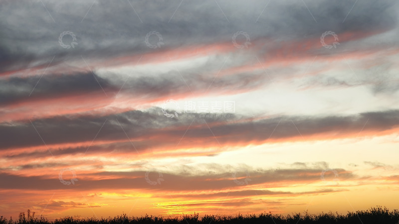 高清大图下载【趣麦麦图】唯美火烧云晚霞