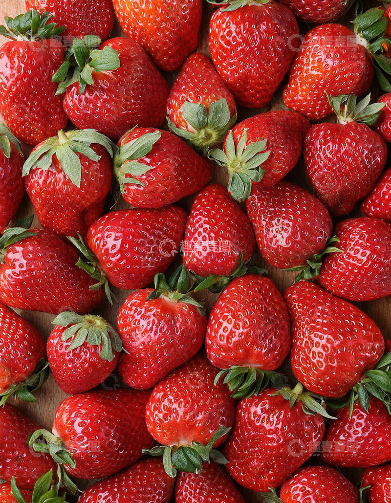 高清大图下载【趣麦麦图】草莓造型：心形可爱的外形特点