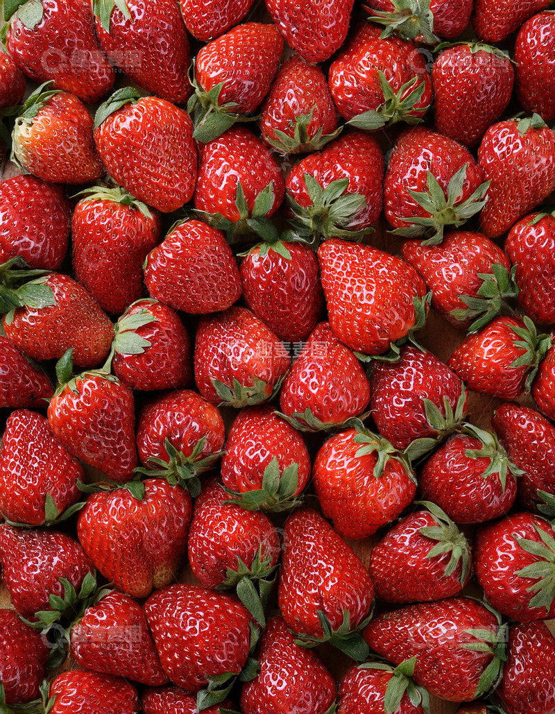 高清大图下载【趣麦麦图】新鲜草莓：健康营养的美味佳品
