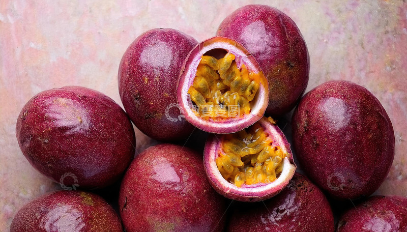 高清大图下载【趣麦麦图】地上一堆百香果