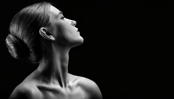 女性黑白光影轮廓1