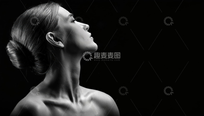 高清大图下载【趣麦麦图】女性黑白光影轮廓1