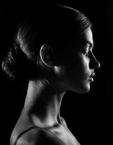 女性优美身形轮廓1