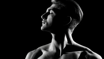 男性精致细节肖像