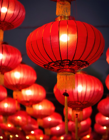 红火灯笼点亮新春喜悦1