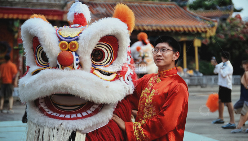 舞狮翩翩洋溢欢乐氛围1