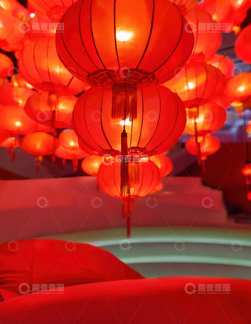 灯笼熠熠生辉迎福到家2