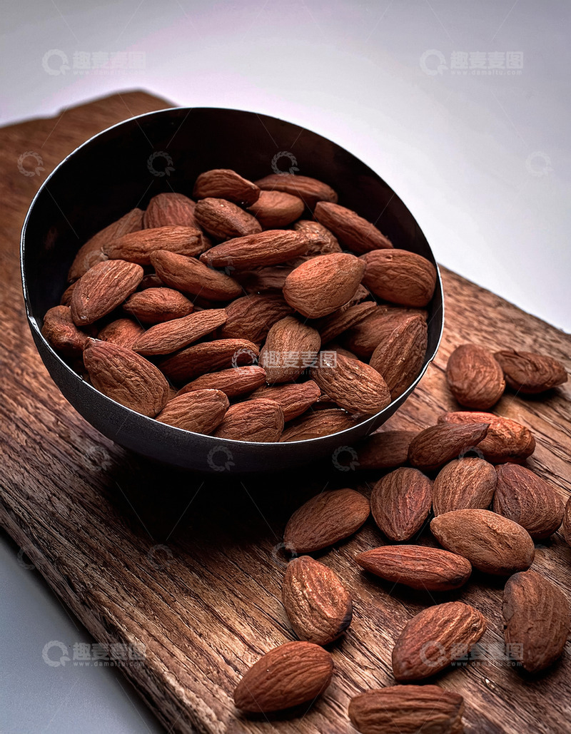高清大图下载【趣麦麦图】健康之选杏仁