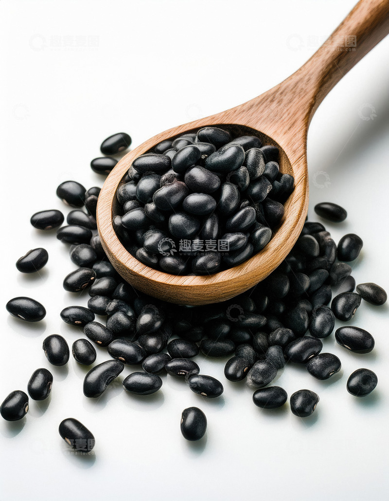 高清大图下载【趣麦麦图】一个木勺里装满了黑豆1