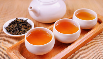 闲适红茶场景作海报背景显格调