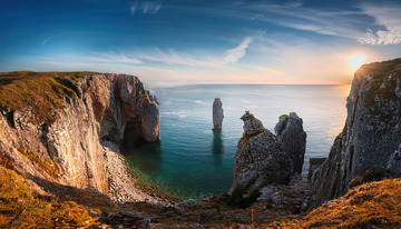 绮丽悬崖图做贺卡背景超温馨