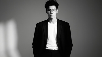 创意黑白风西装现代男士摄影写真1