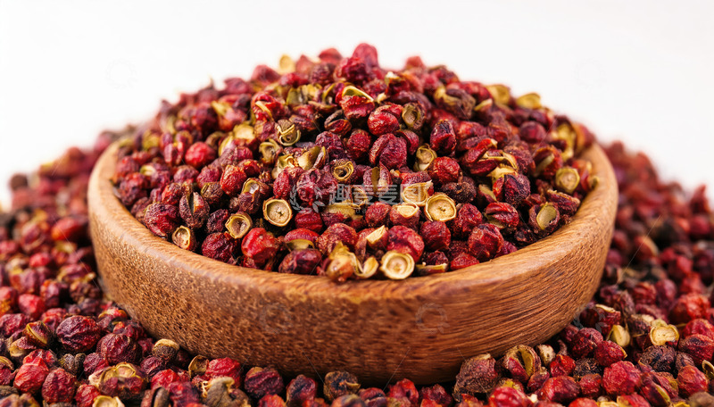 高清大图下载【趣麦麦图】木碗盛红花椒散落在旁