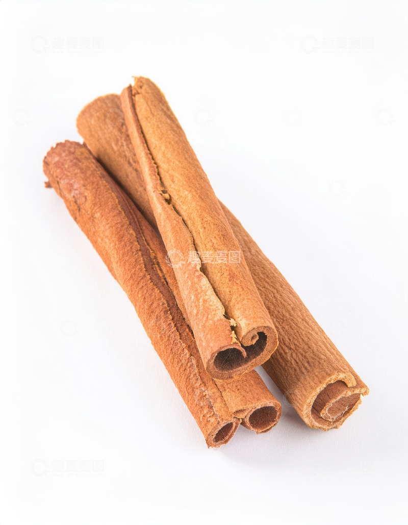 高清大图下载【趣麦麦图】三根肉桂皮静置于纯白背景