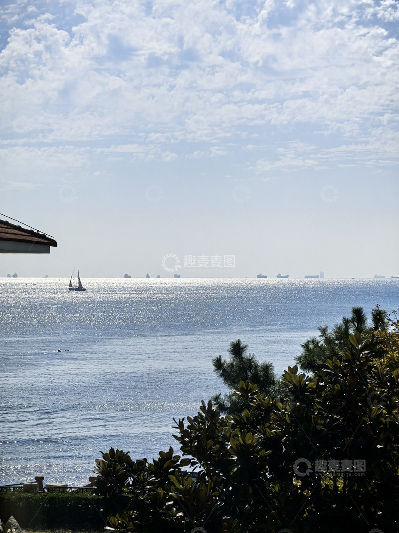 高清大图下载【趣麦麦图】青岛海边帆船景色