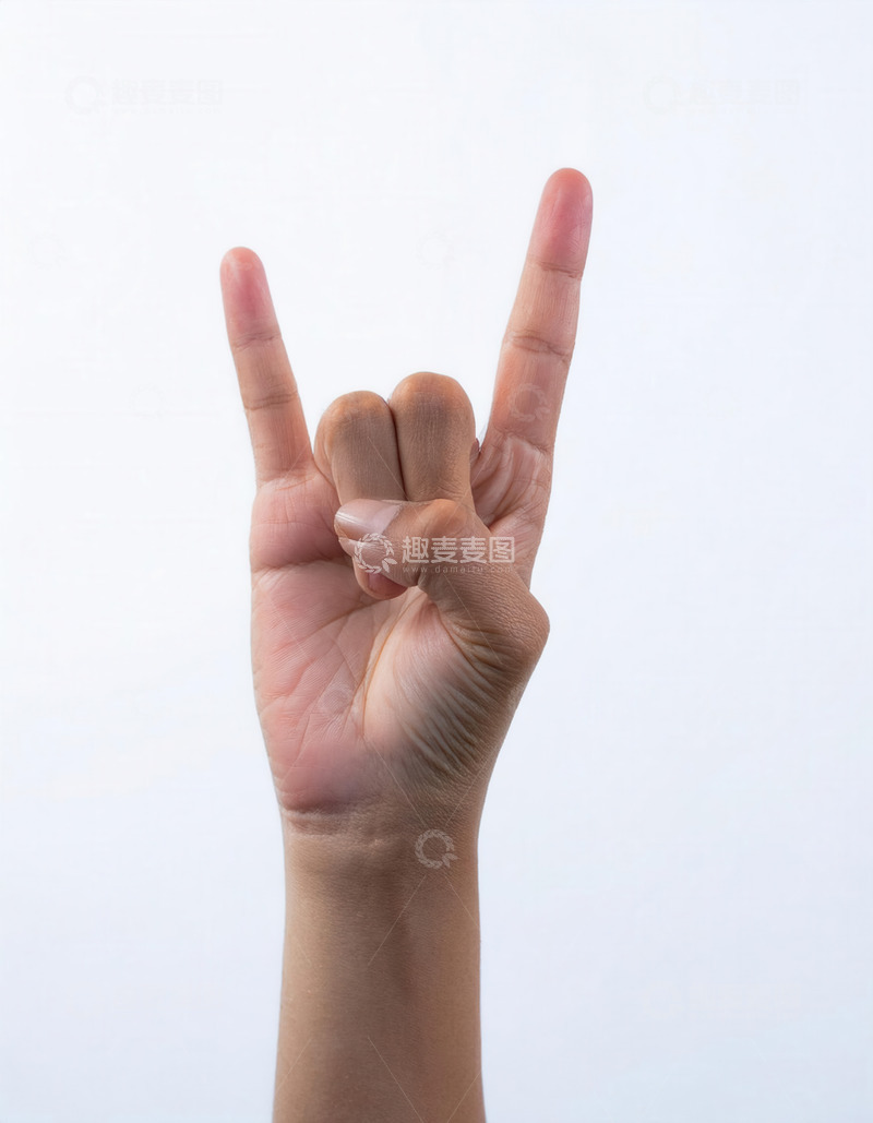 高清大图下载【趣麦麦图】手呈摇滚手势展现个性姿态