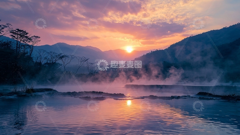 高清大图下载【趣麦麦图】清晨雾气山间温泉