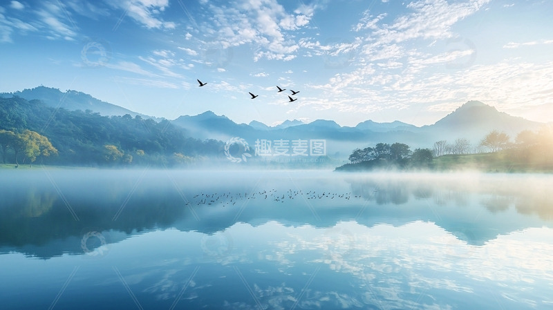 高清大图下载【趣麦麦图】清晨湖泊山峦倒影