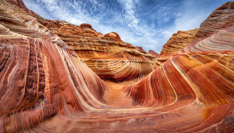 高清大图下载【趣麦麦图】天地间的绚丽波浪状砂岩奇观